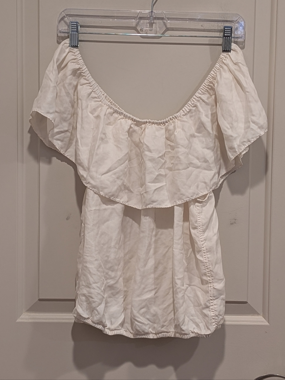 Unsubscribed Silk Off-Shoulder Ivory Women's Top  Lightweight Ruffle Medium